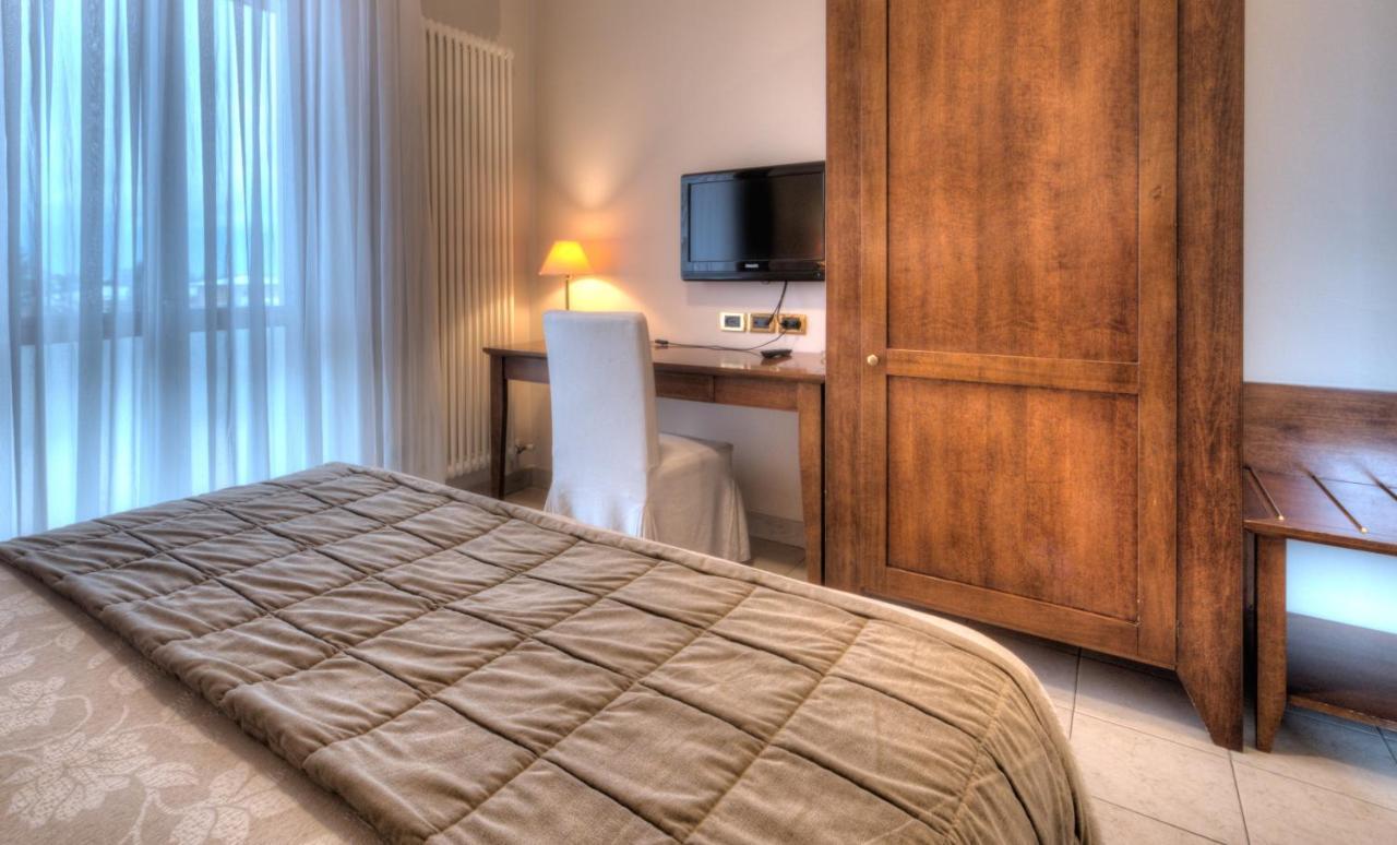 Albergo Ristorante Belvedere Thiene Buitenkant foto
