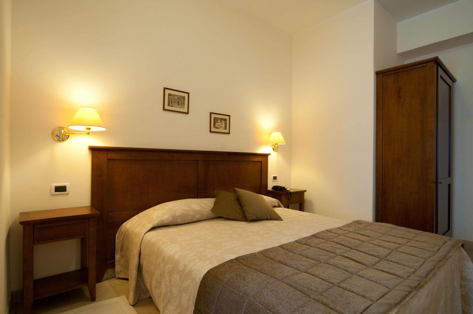 Albergo Ristorante Belvedere Thiene Buitenkant foto